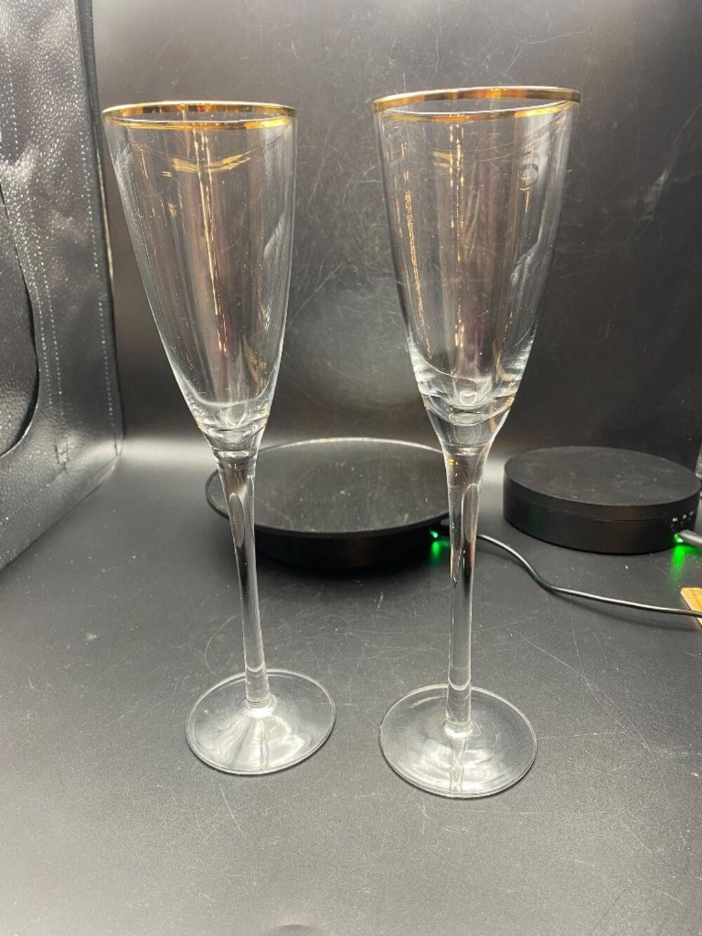 Champagne Flutes 22 K Good Trim